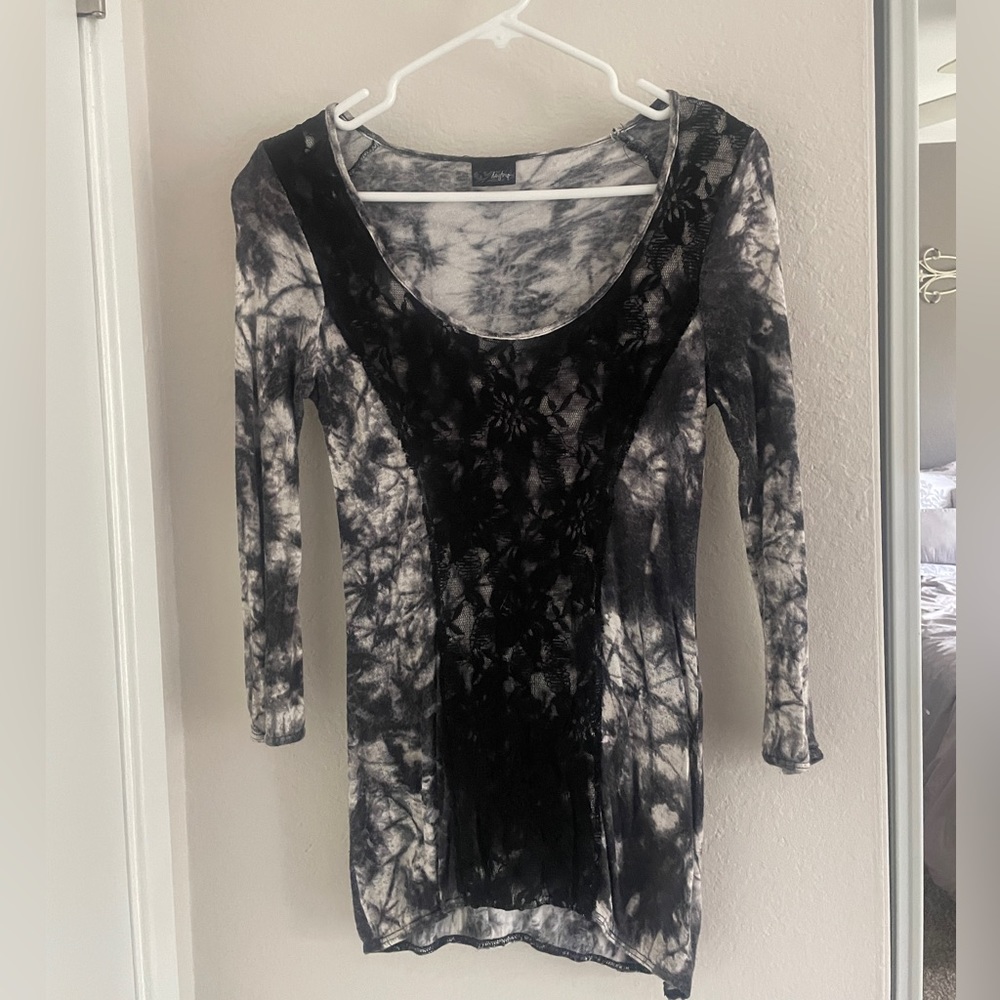 Daytrip tie dye 3/4 sleeve dress shirt